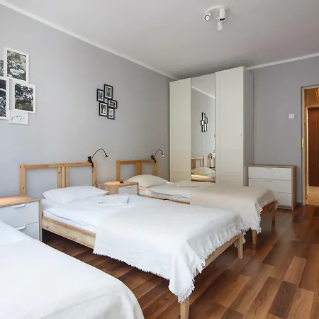 #2rooms5beds:) アパート ティヒ